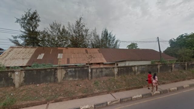 thumbnailpanoidqvR5T2qLg_EsG14V9bHNQQcb_clientsearch.gws-prod.gpsw800h500yaw25.378132pitch0thumbfov100.jpeg