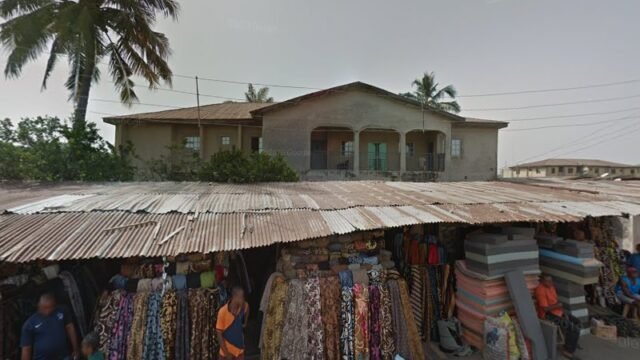 thumbnailpanoidrqpPdxbPMzXqyTlVFBn8twcb_clientsearch.gws-prod.gpsw800h500yaw203.99422pitch0thumbfov100.jpeg