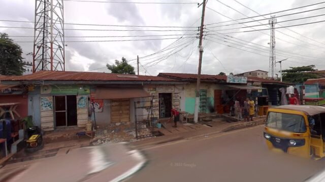 thumbnailpanoiduaoy-5KPTLl1JZ1tKneBngcb_clientsearch.gws-prod.gpsw800h500yaw85.536224pitch0thumbfov100.jpeg