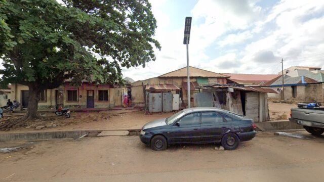 thumbnailpanoidugXahx6RusnBZGU_RhaIrgcb_clientsearch.gws-prod.gpsw800h500yaw82.44231pitch0thumbfov100.jpeg