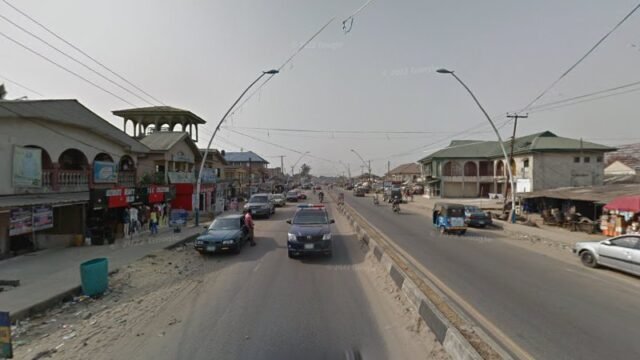thumbnailpanoidwekFDlube8bdre0KD4t5RAcb_clientsearch.gws-prod.gpsw800h500yaw310.66327pitch0thumbfov100.jpeg