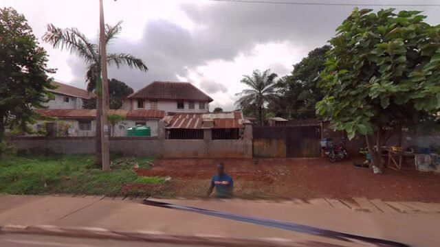 thumbnailpanoidy-_ANLbIImUQrUs17RkSywcb_clientsearch.gws-prod.gpsw800h500yaw105.365654pitch0thumbfov100.jpeg