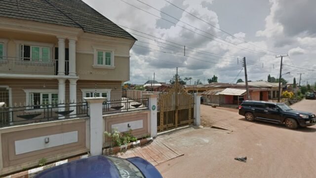 thumbnailpanoidyP5rVVA2YC8-GhVIgMO7Jwcb_clientsearch.gws-prod.gpsw800h500yaw25.434578pitch0thumbfov100.jpeg