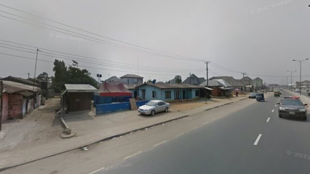 thumbnailpanoidyQKkK_BM68MVjKgY9GjdoQcb_clientsearch.gws-prod.gpsw800h500yaw138.67615pitch0thumbfov100.jpeg