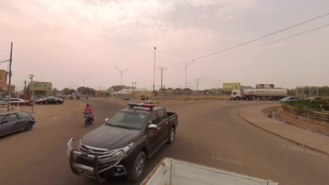 thumbnailpanoidyVKwPIc51HDik3RVEekHCAcb_clientsearch.gws-prod.gpsw800h500yaw320.78165pitch0thumbfov100.jpeg
