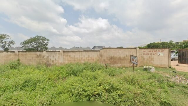 thumbnailpanoidyuG3-KoQ_YjyxgJZcaRicwcb_clientsearch.gws-prod.gpsw800h500yaw342.8271pitch0thumbfov100.jpeg