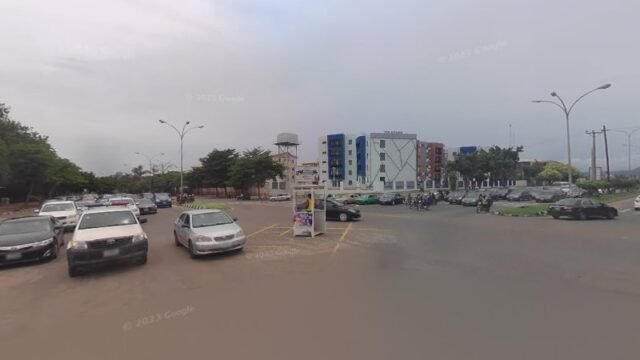 thumbnailpanoidywQ8bfO16s5MQrCcMs4c7Qcb_clientsearch.gws-prod.gpsw800h500yaw342.81573pitch0thumbfov100.jpeg