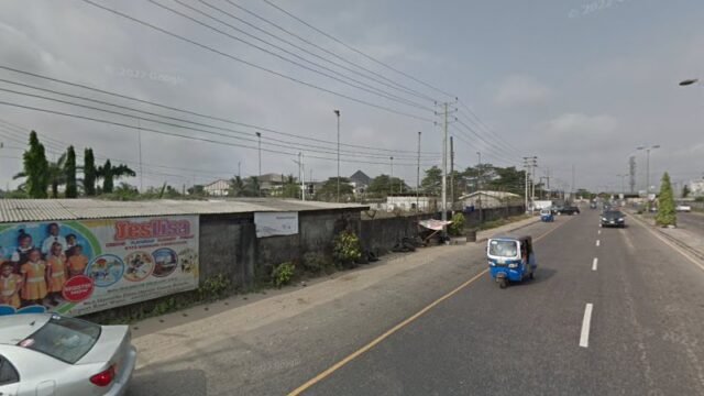 thumbnailpanoidzUgYSIJ6tadb7XC-vyZQNgcb_clientsearch.gws-prod.gpsw800h500yaw242.73631pitch0thumbfov100.jpeg
