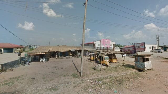 thumbnailpanoidzkGUr8FC4STYCp4tgPShhQcb_clientsearch.gws-prod.gpsw800h500yaw70.04892pitch0thumbfov100.jpeg